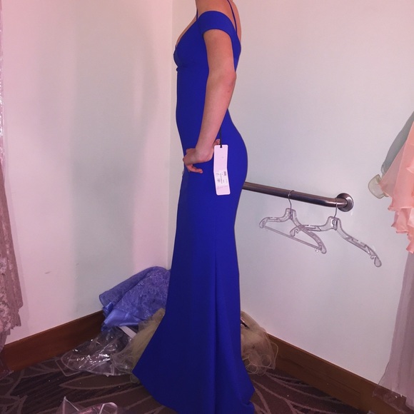 Timeless prom dress - Picture 1 of 5